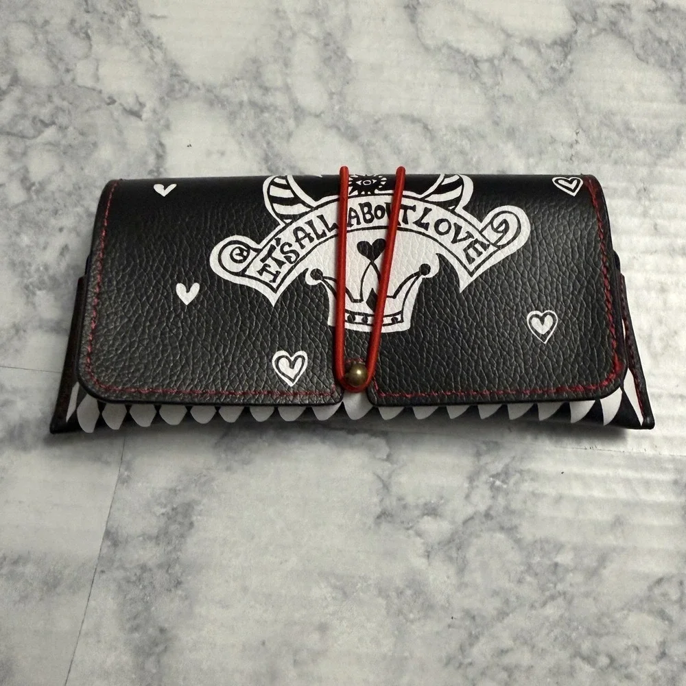 Ronit Furst RF Graffiti Glasses Case Black & White Love Hearts Tattoo Crown